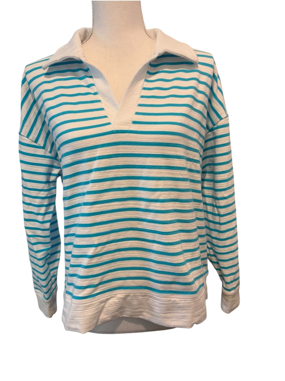 T by Talbots White and Aqua V-Neck Collared Shirt. Size M